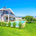 Plaja Yakin Lueks * Fethiye