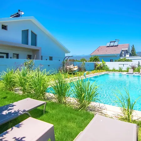 Plaja Yakin Lueks * Fethiye