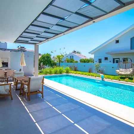 Villa Plaja Yakin Lueks Fethiye