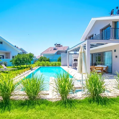 Plaja Yakin Lueks Fethiye