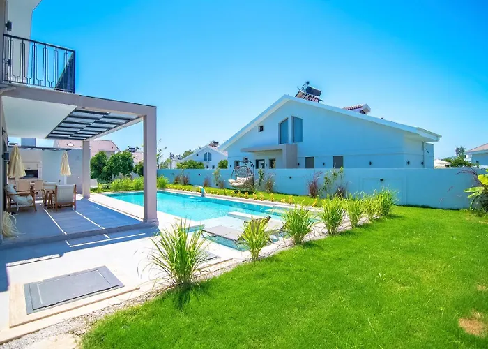 Plaja Yakin Lueks Vila Fethiye